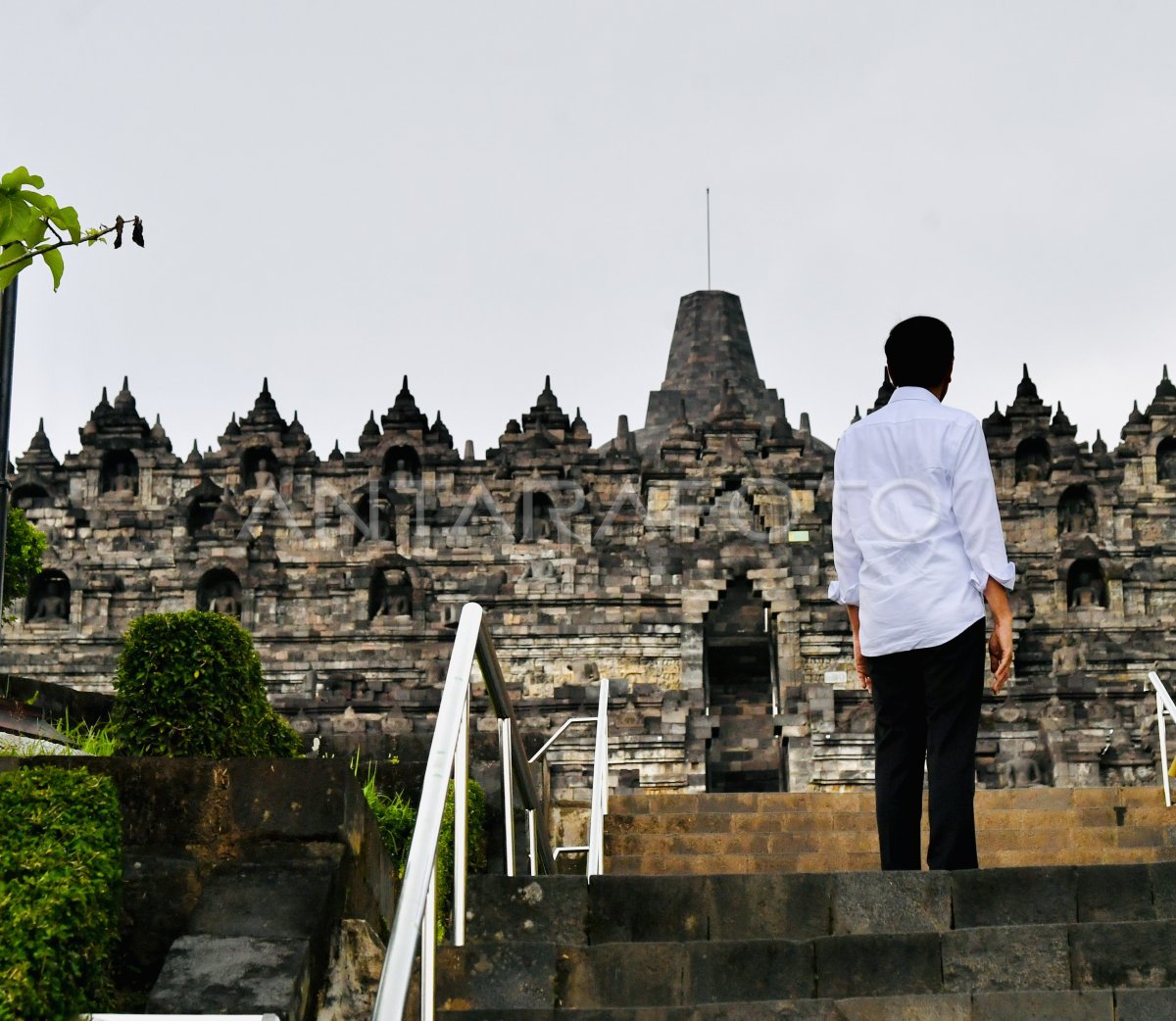 Presiden Jokowi Kunjungi Candi Borobudur Antara Foto