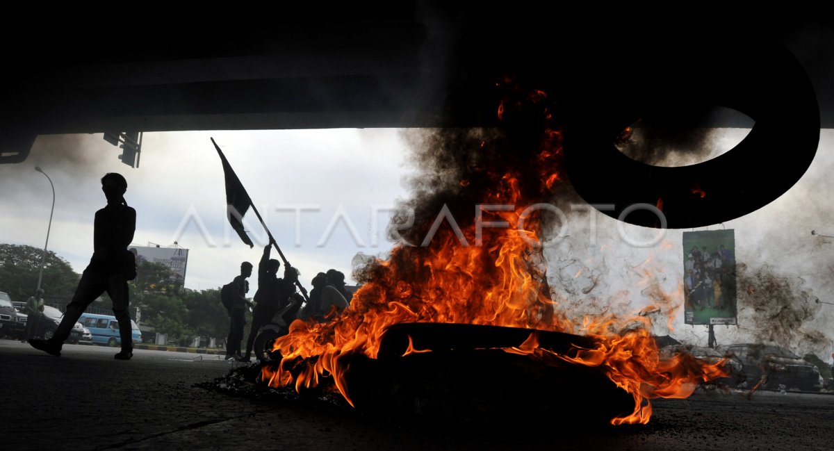 Demo Korupsi Antara Foto