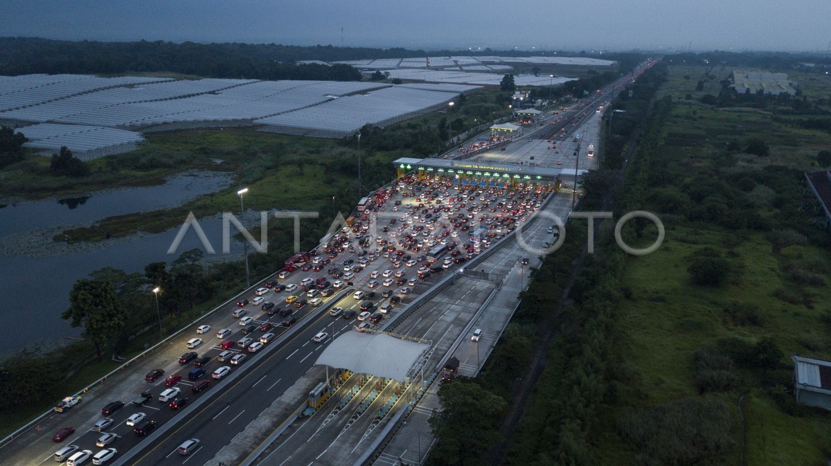 Persen Kendaraan Pemudik Belum Kembali Ke Jabodetabek Antara Foto