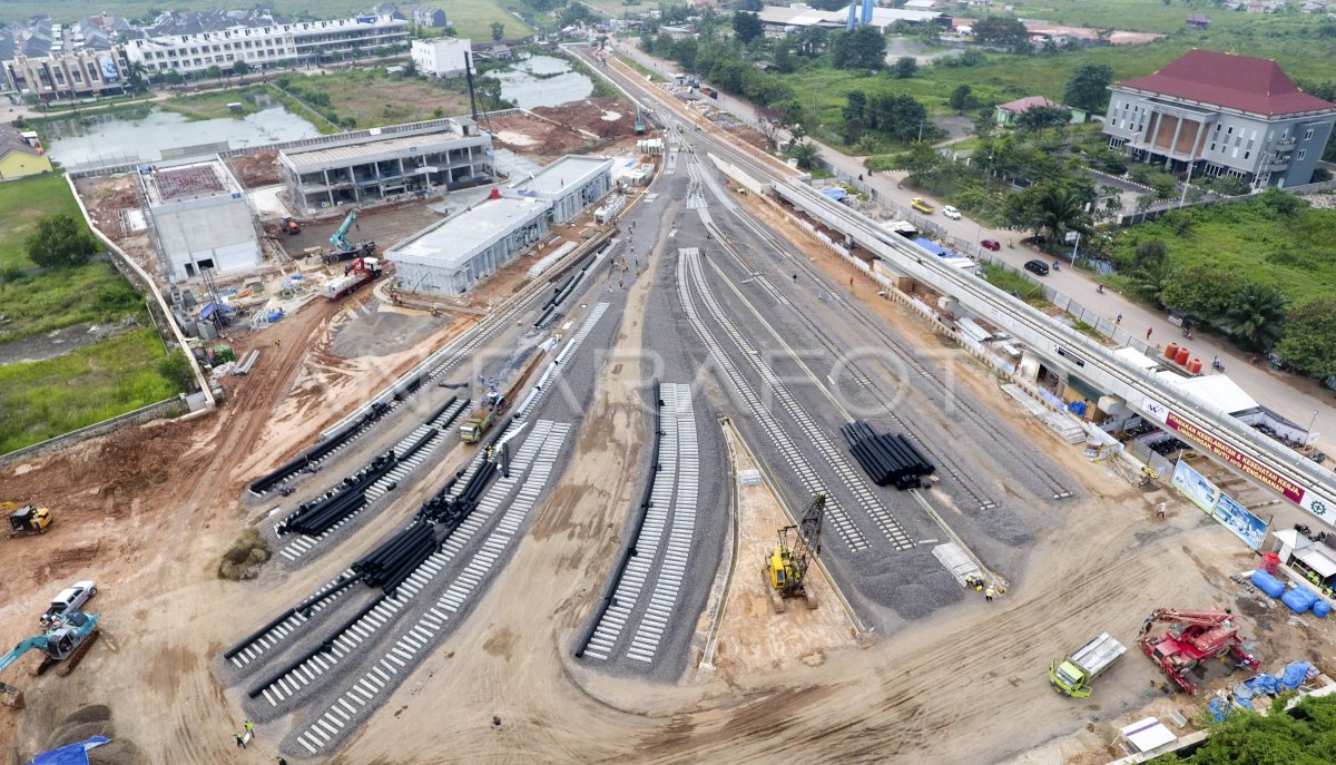 DEPO LRT PALEMBANG ANTARA Foto