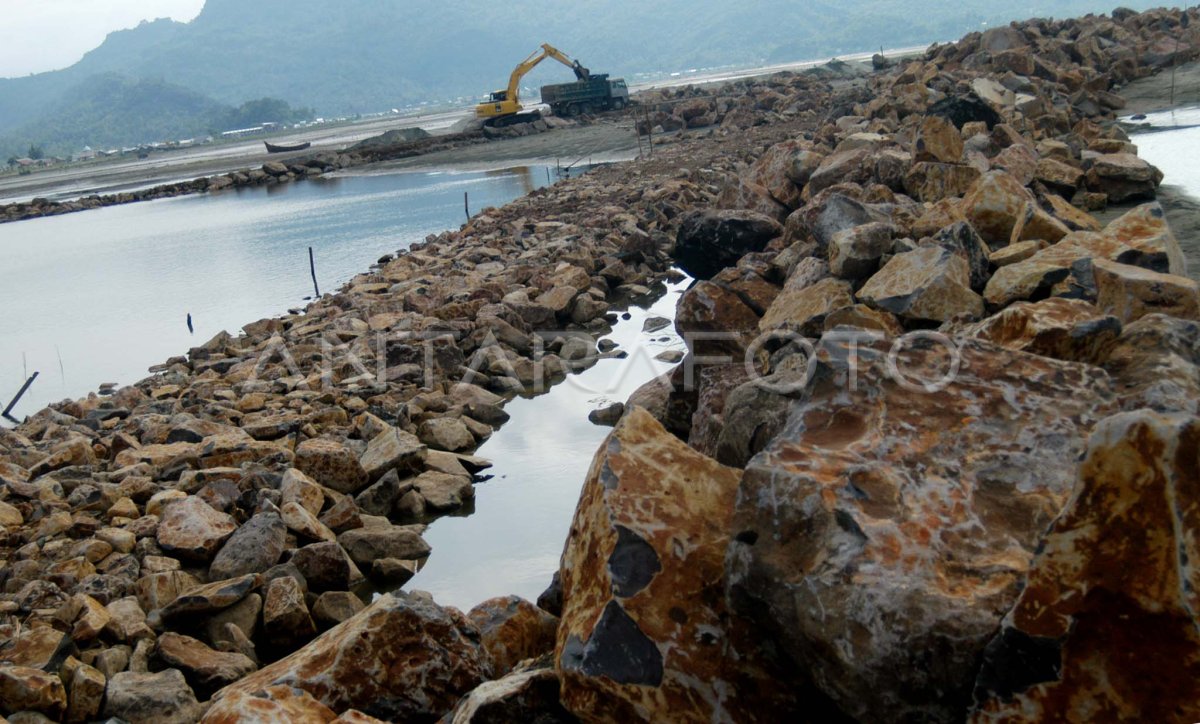 Cegah Abrasi Antara Foto