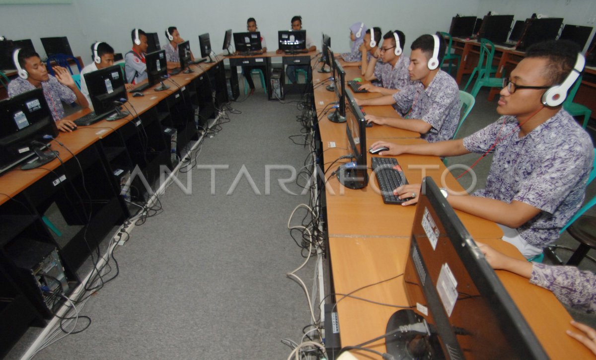 PERSIAPAN UN BERBASIS KOMPUTER ANTARA Foto