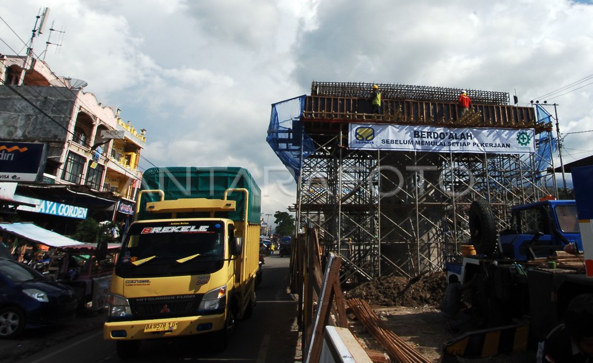 Pembangunan Fly Over Bukittinggi Antara Foto