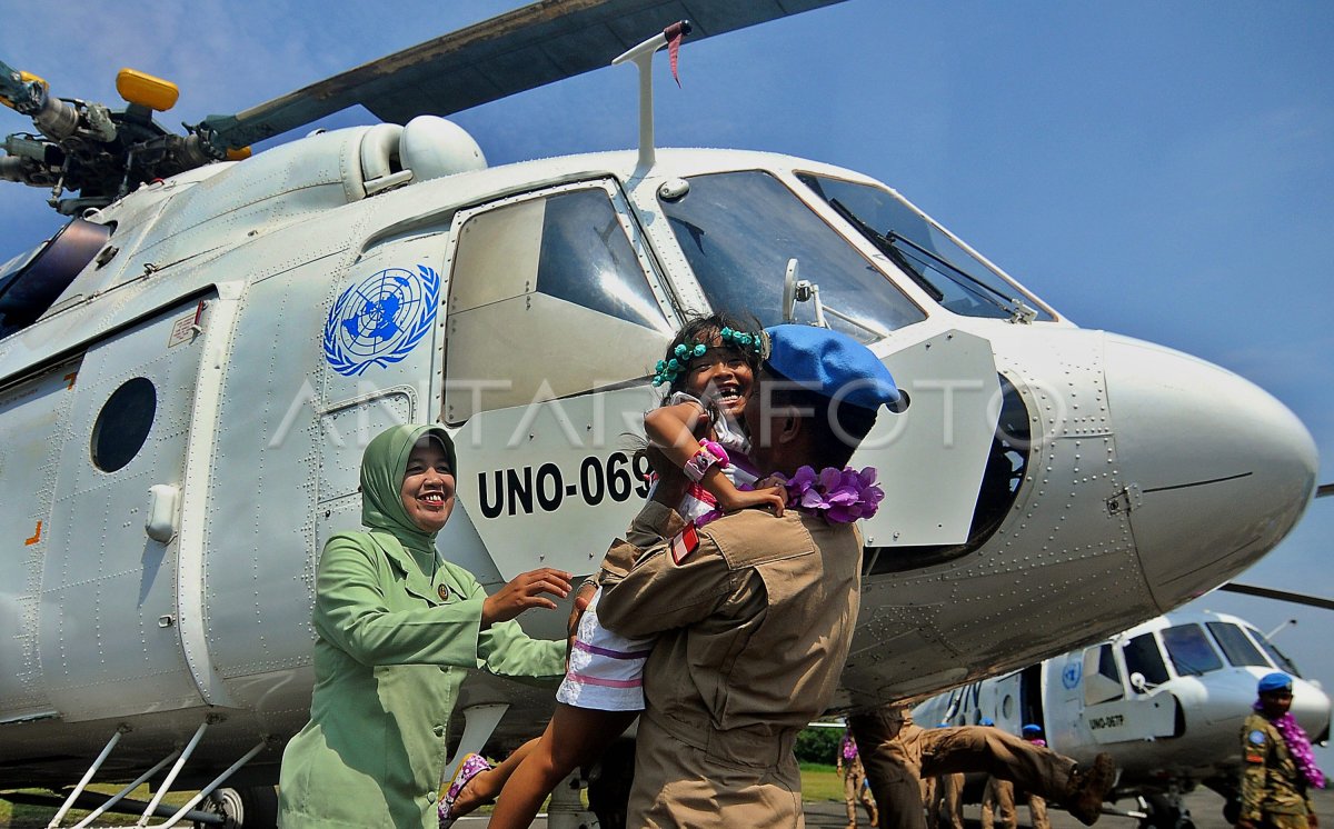 PENYAMBUTAN PASUKAN PERDAMAIAN DUNIA ANTARA Foto