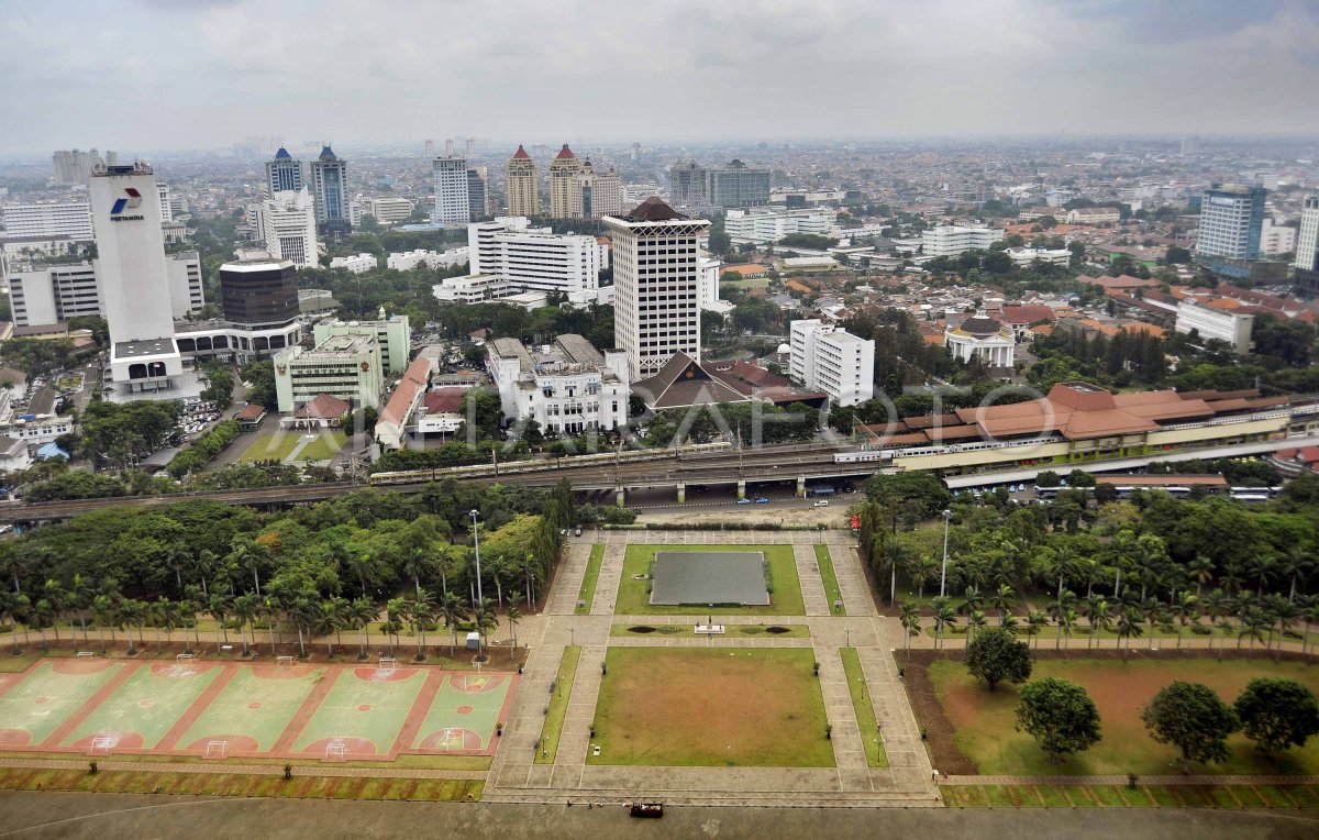 REALISASI RTH JAKARTA ANTARA Foto