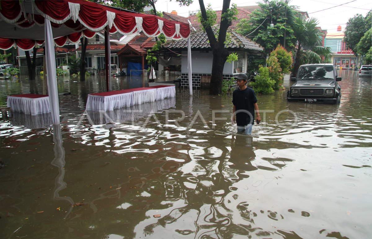 Banjir Permukiman Di Bekasi Antara Foto