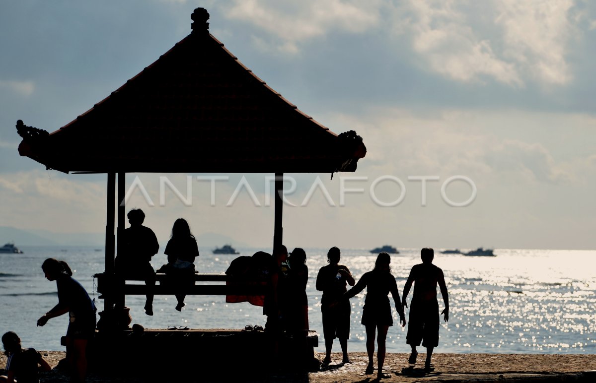 Hari Terakhir Libur Lebaran 2024 ANTARA Foto