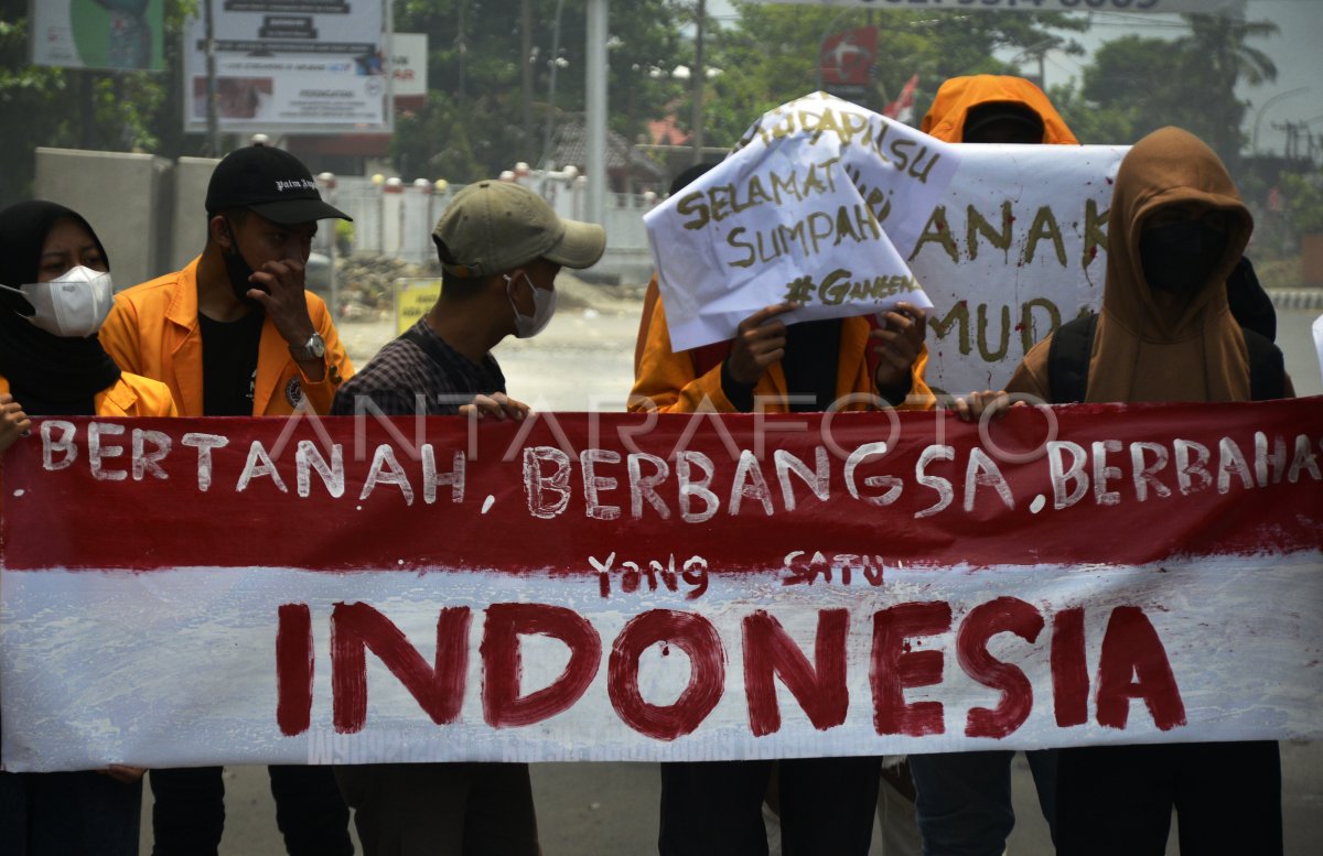 AKSI UNJUK RASA PERINGATI HARI SUMPAH PEMUDA DI MAKASSAR ANTARA Foto