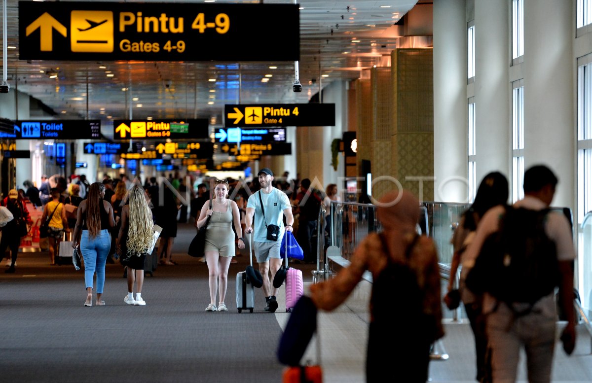 BANDARA NGURAH RAI AKAN TUTUP SAAT NYEPI ANTARA Foto