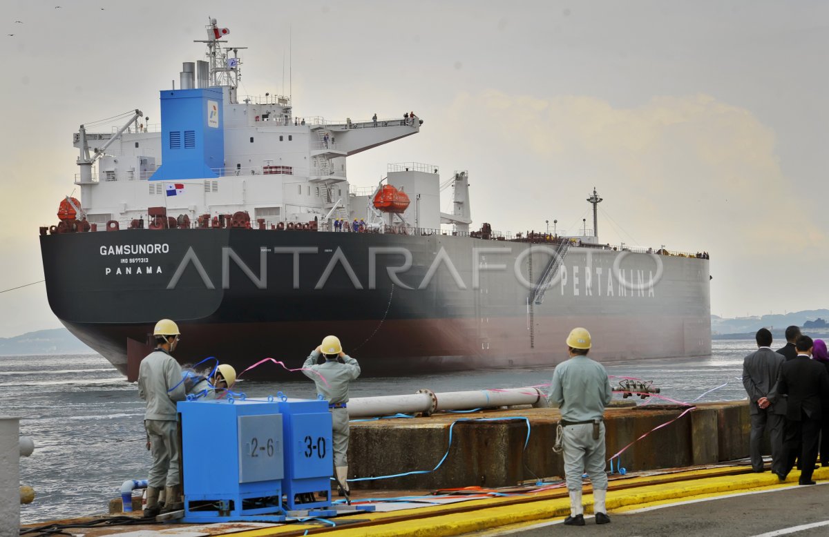 KAPAL TANKER BARU PERTAMINA ANTARA Foto