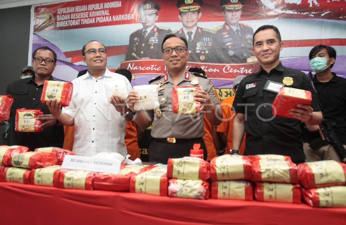 Pengungkapan Narkotika Jaringan Internasional Antara Foto