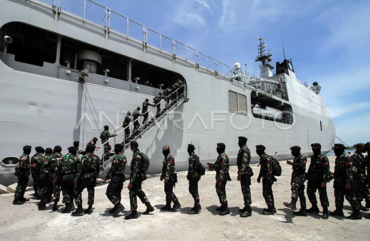 PEMBERANGKATAN PRAJURIT RAIDER TNI KE PAPUA ANTARA Foto