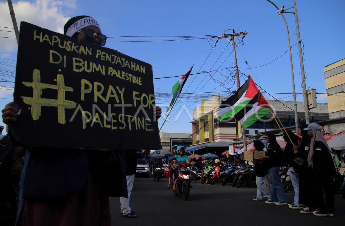 Galang Donasi Untuk Palestina Di Ternate Antara Foto