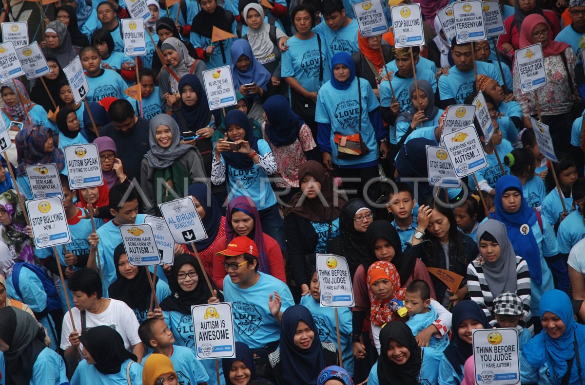 PERINGATAN HARI AUTIS SEDUNIA ANTARA Foto