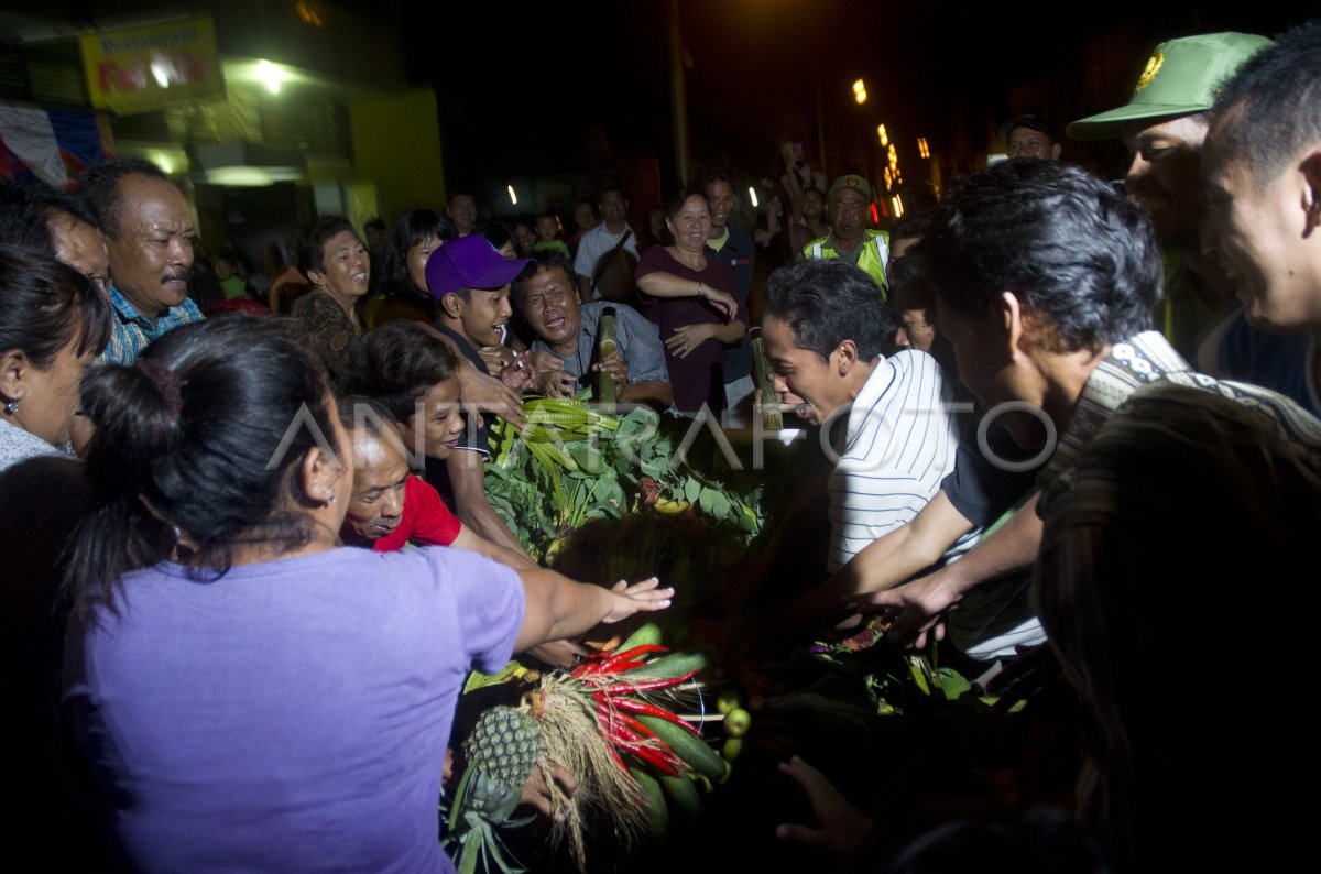 SEDEKAH BUMI ANTARA Foto