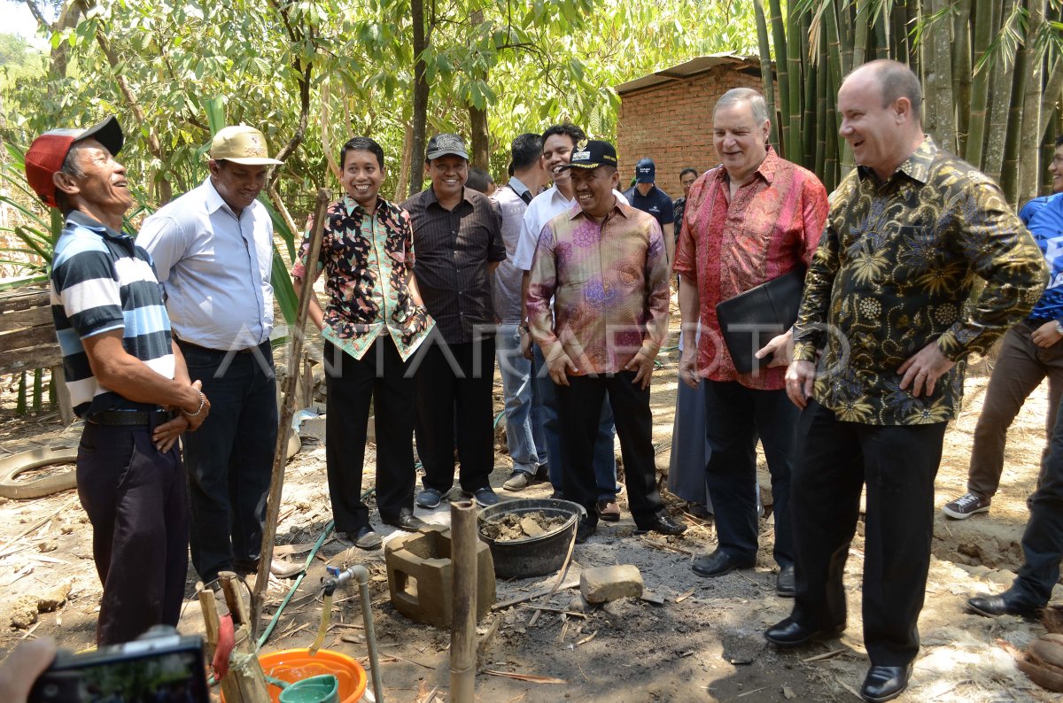 BANTUAN HIBAH AUSTRALIA ANTARA Foto