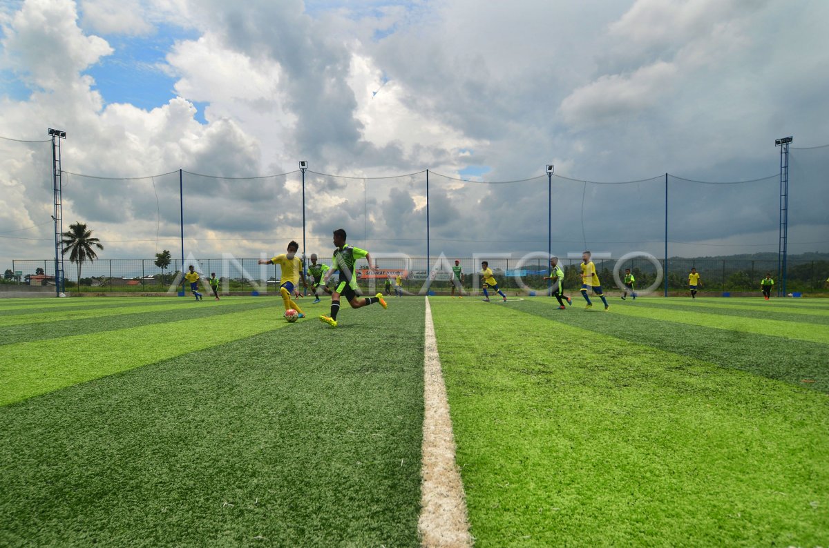 MINI SOCCER BANYAK DIMINATI ANTARA Foto