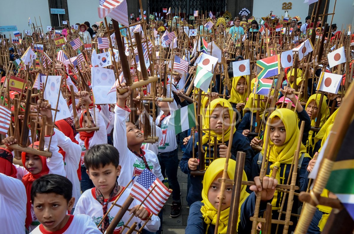 Peringatan Hari Angklung Sedunia Antara Foto