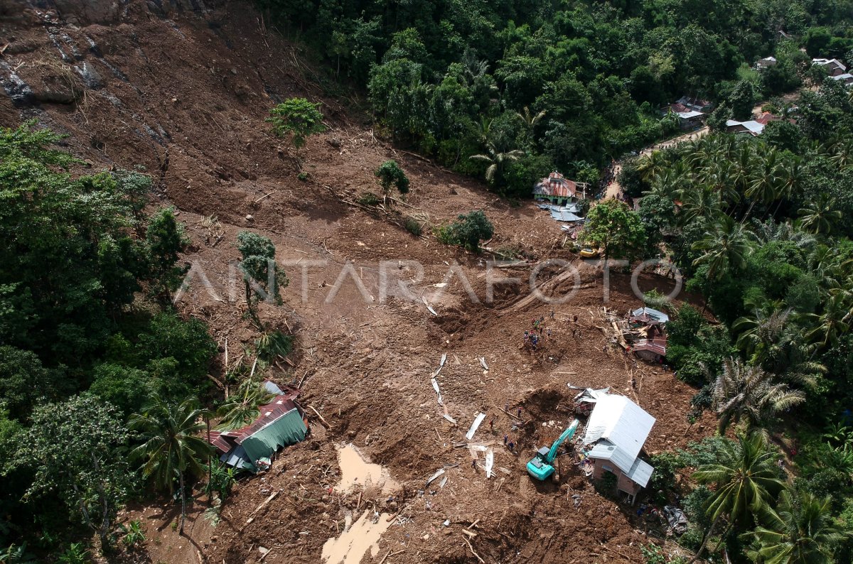 Bencana Tanah Longsor Gowa Antara Foto