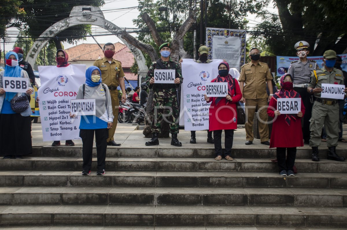 Kampanye Dukung Psbb Kota Bandung Antara Foto