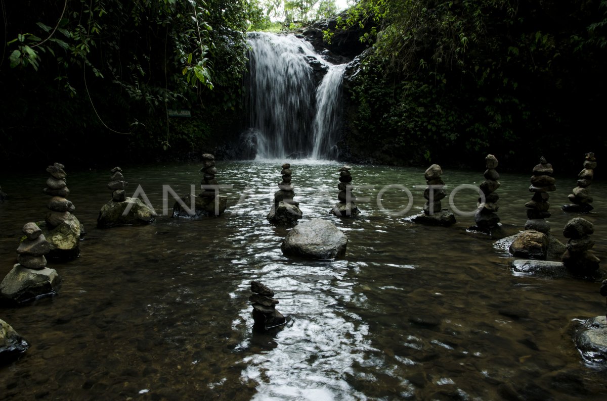 Potensi Wisata Air Terjun Jawa Barat Antara Foto