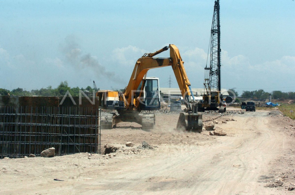 Tol Relokasi Antara Foto