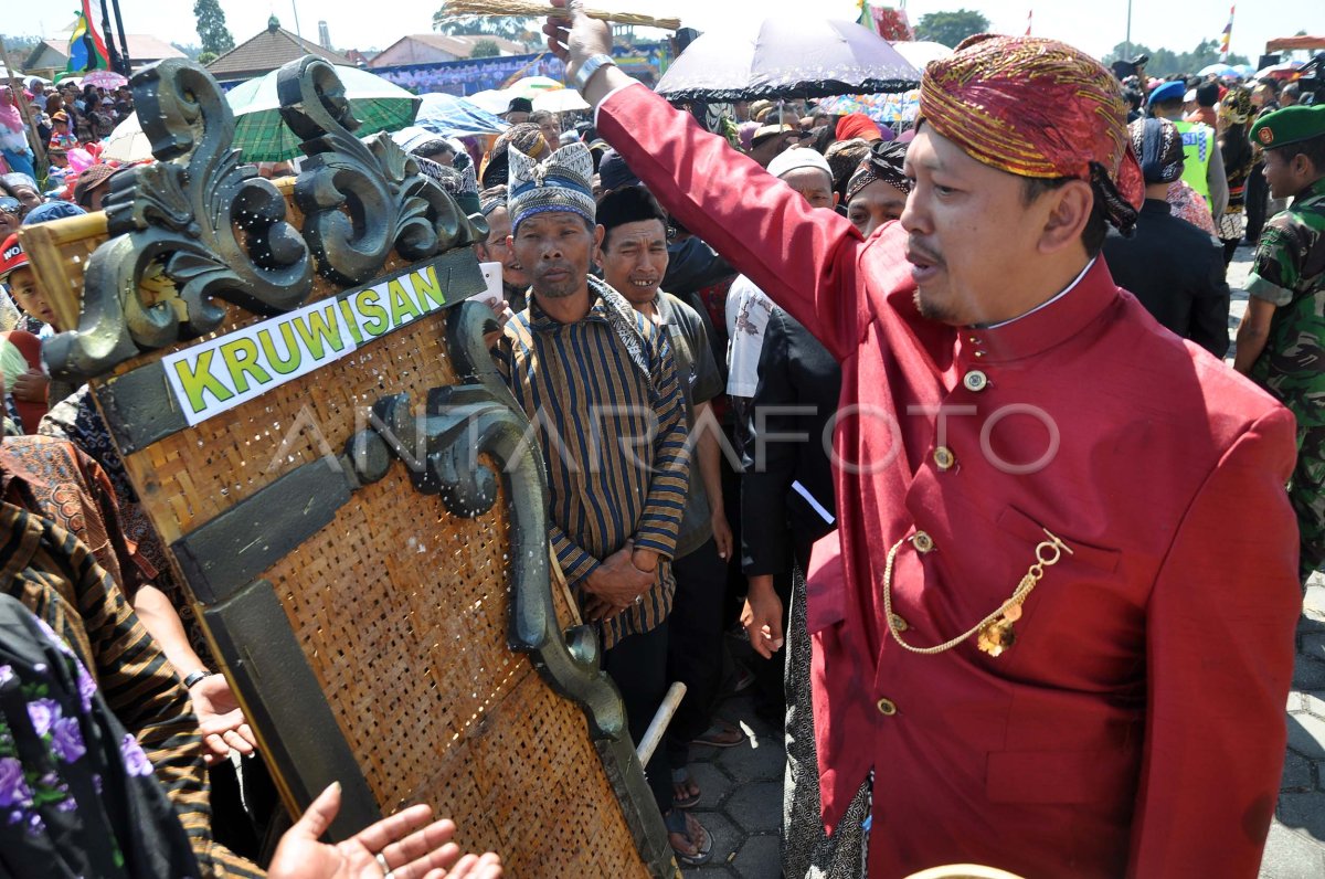 TRADISI RUWAT RIGEN ANTARA Foto