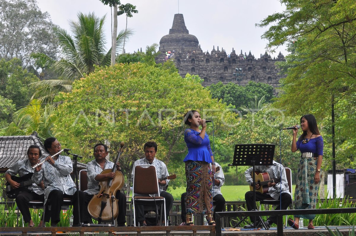 TARGET KUNJUNGAN WISATAWAN KE BOROBUDUR ANTARA Foto