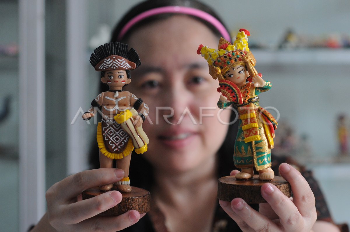 Kerajinan Clay Tepung Di Salatiga Antara Foto