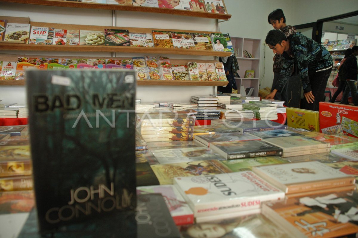 Pameran Buku Antara Foto