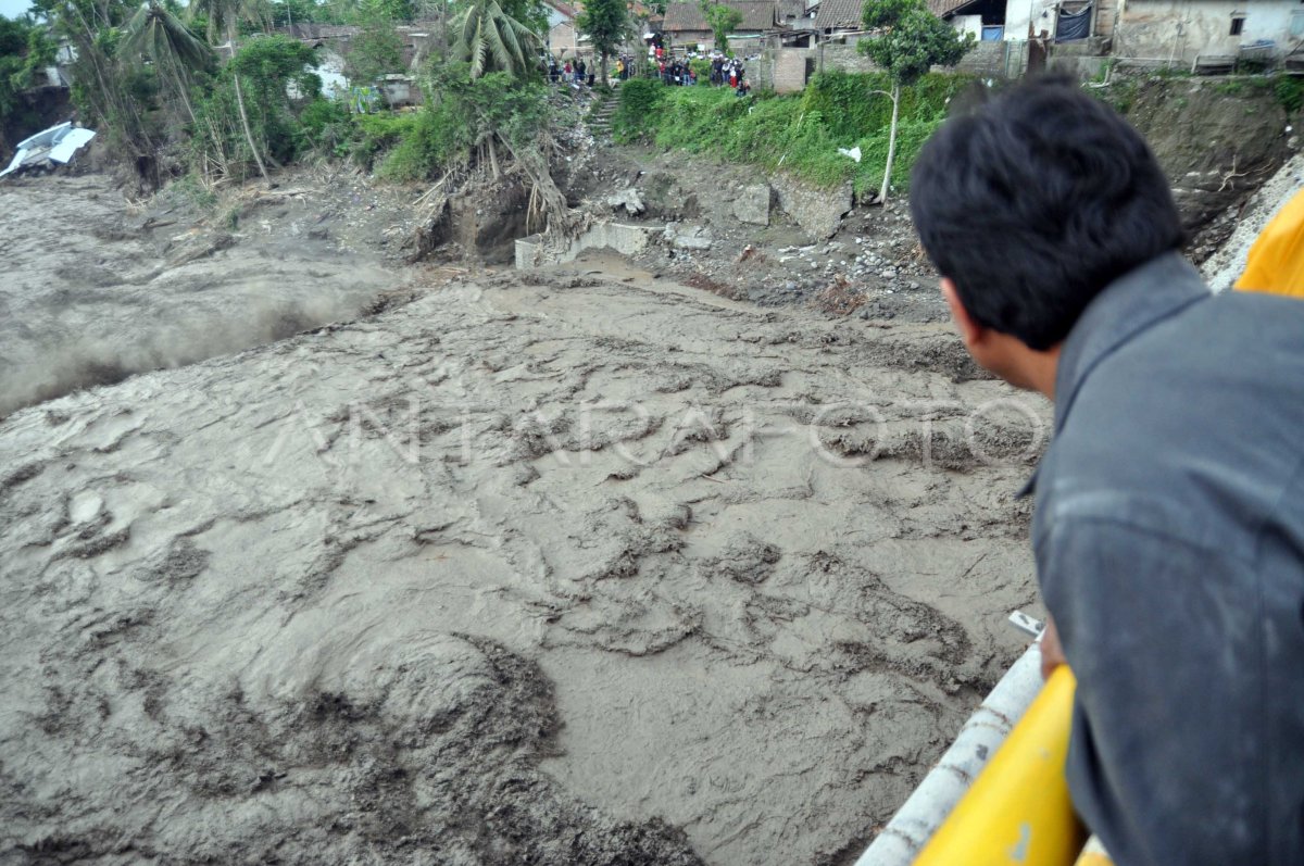 Banjir Lahar Kali Pabelan Antara Foto