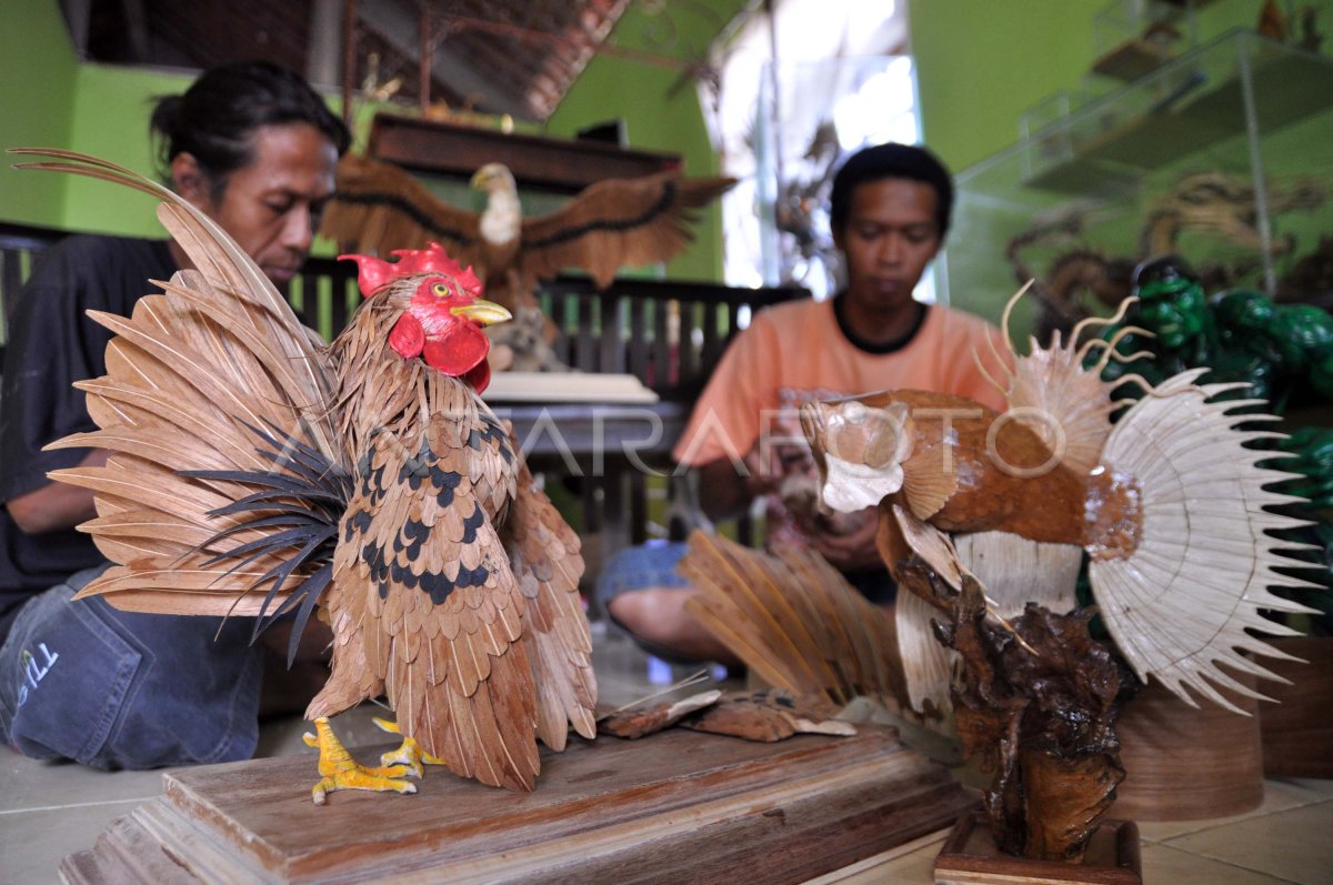 Karya Seni Limbah Kayu Antara Foto