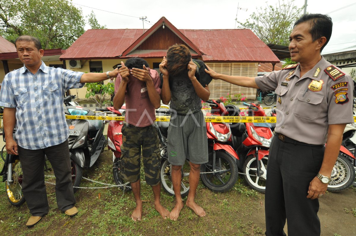 TERSANGKA CURANMOR ANTARA Foto