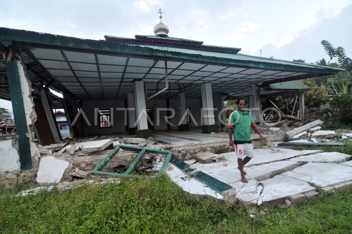 Kerusakan Akibat Gempa Antara Foto