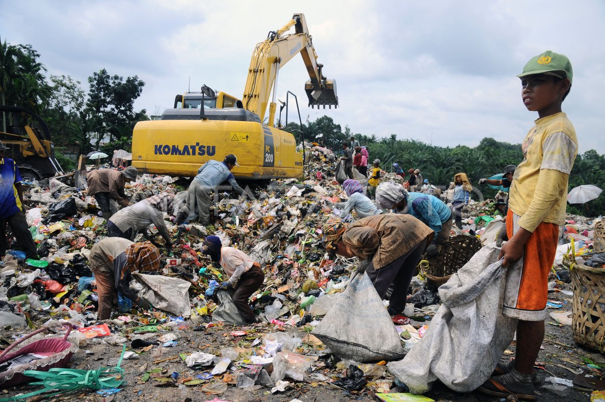 PRODUKSI SAMPAH PEKANBARU ANTARA Foto