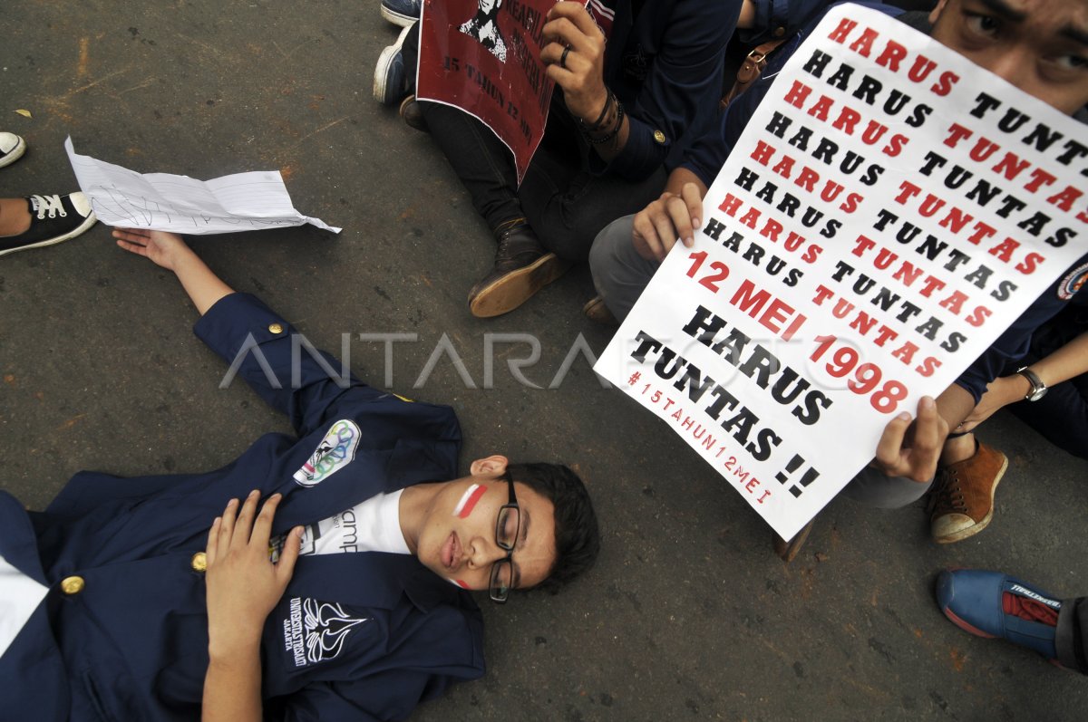 Tahun Tragedi Trisakti Antara Foto