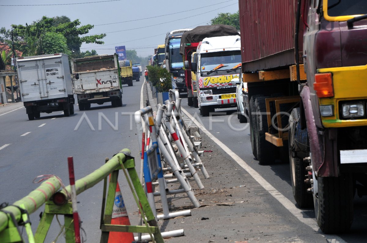 Pantura Comal Macet Antara Foto