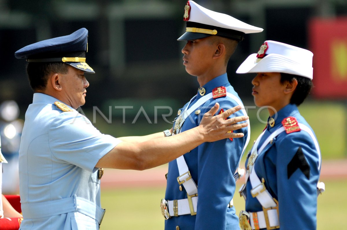 Wisuda Prajurit Taruna Antara Foto