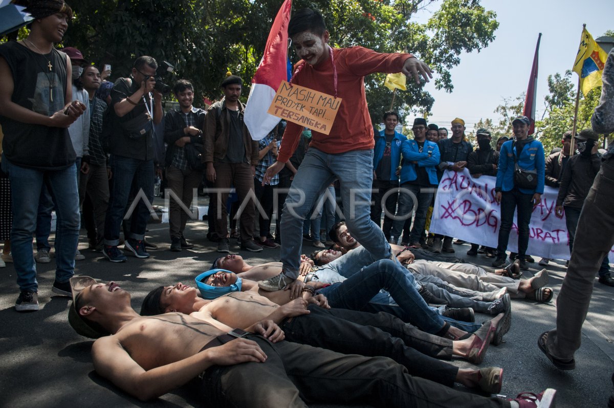 Aksi Darurat Korupsi Antara Foto