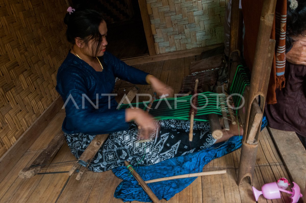 Produksi Kain Tenun Baduy Di Tengah Pandemi Covid Antara Foto