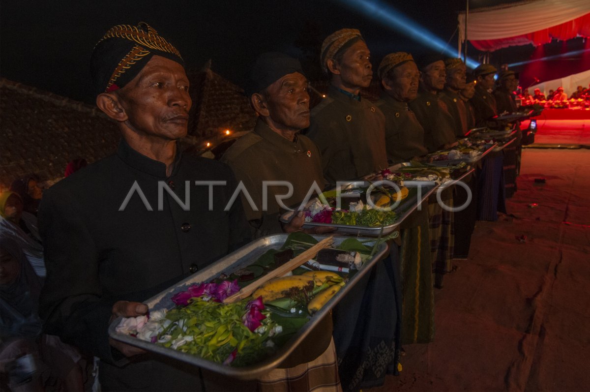 Ritual Panen Tembakau Di Lereng Gunung Merbabu ANTARA Foto