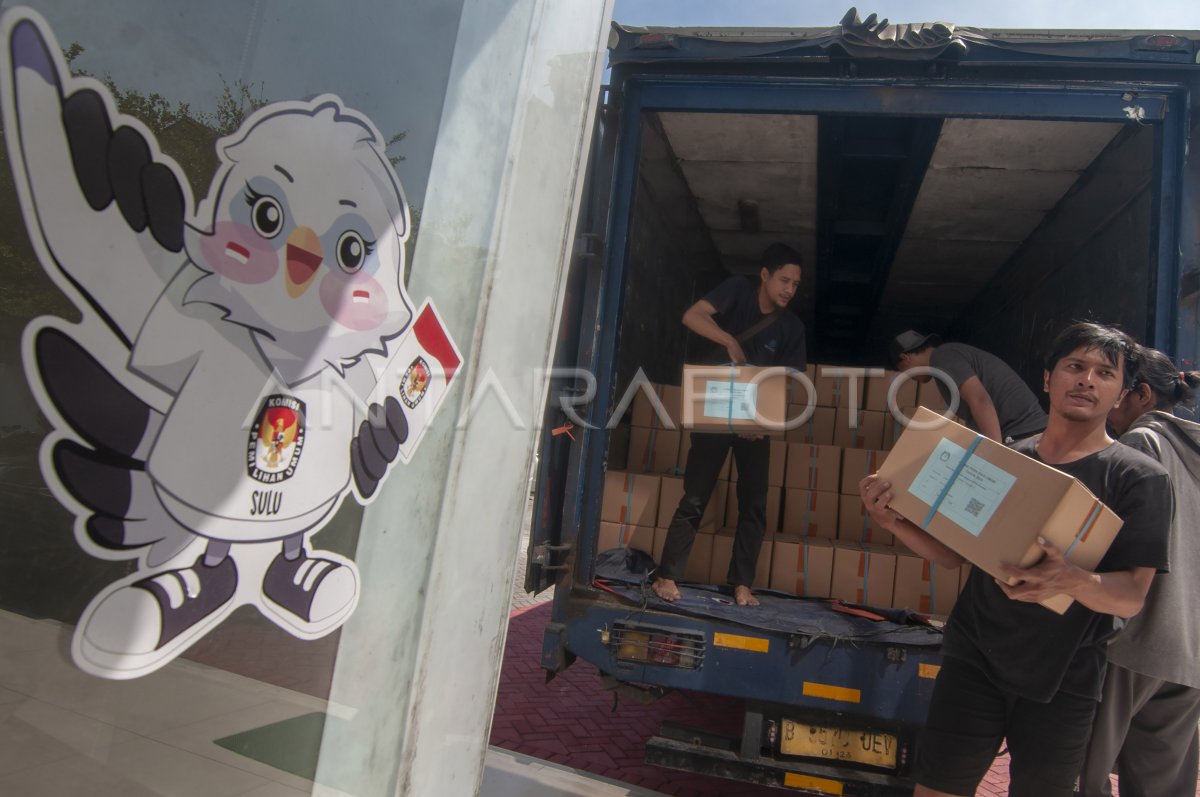 Kedatangan Surat Suara Pemilu Anggota DPRD Jawa Tengah ANTARA Foto