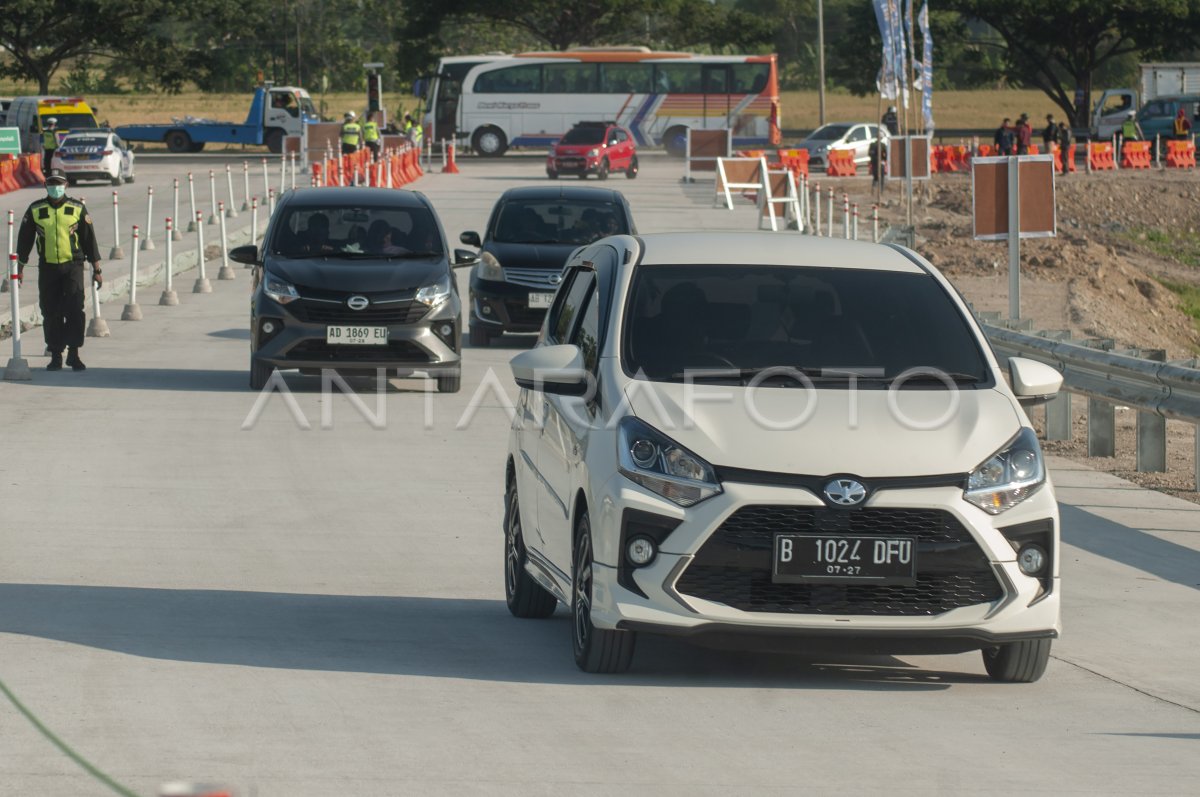 Hari Pertama Jalur Fungsional Tol Solo Yogyakarta Dibuka Antara Foto