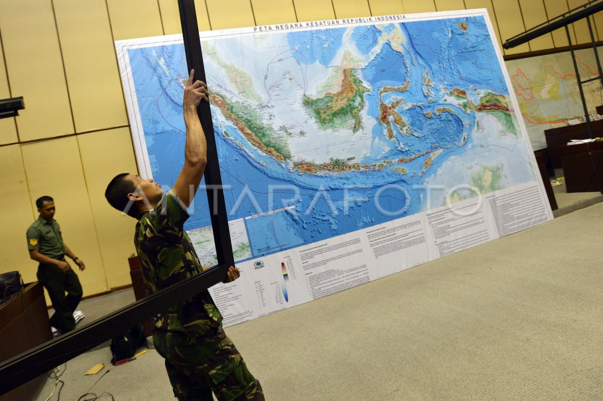 PENGGANTIAN PETA NKRI ANTARA Foto