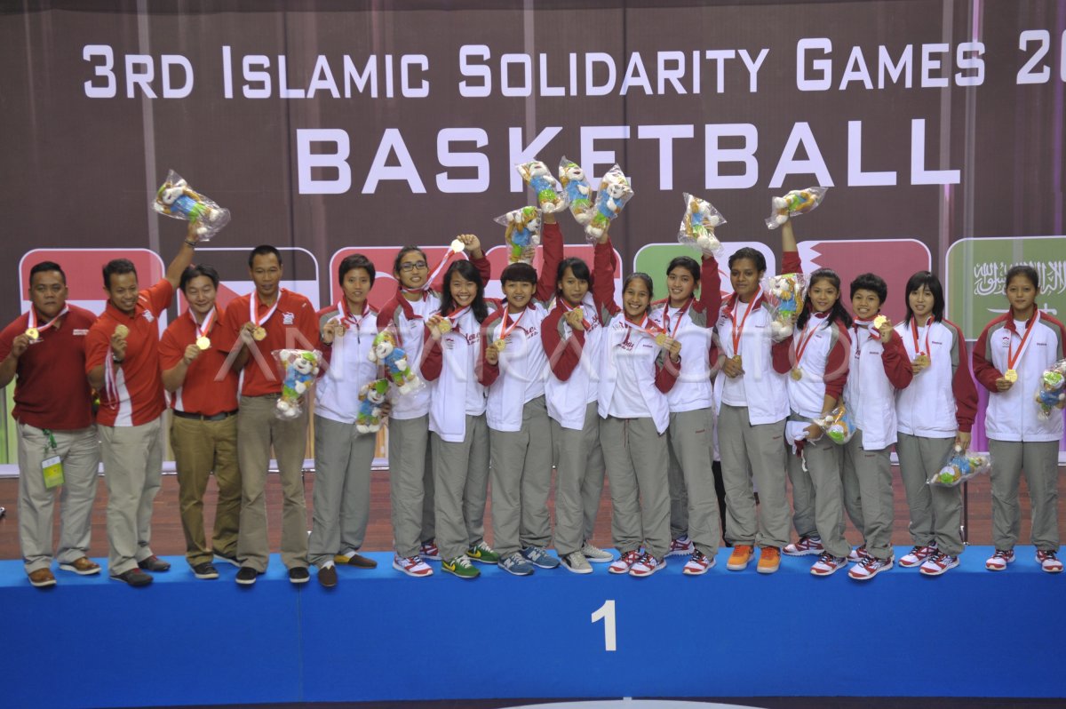 BASKET PUTRI RAIH EMAS ANTARA Foto