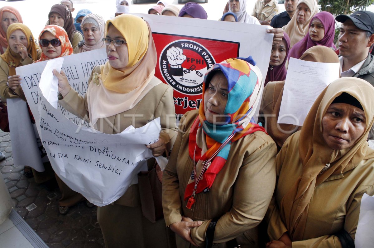 AKSI GURU HONORER LHOKSEUMAWE ANTARA Foto