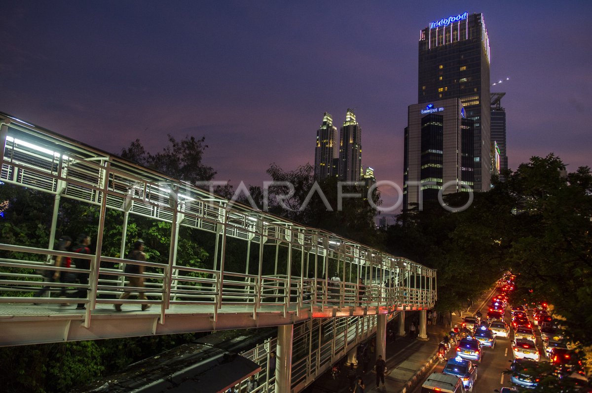 Alih Fungsi Bus Transjakarta Antara Foto