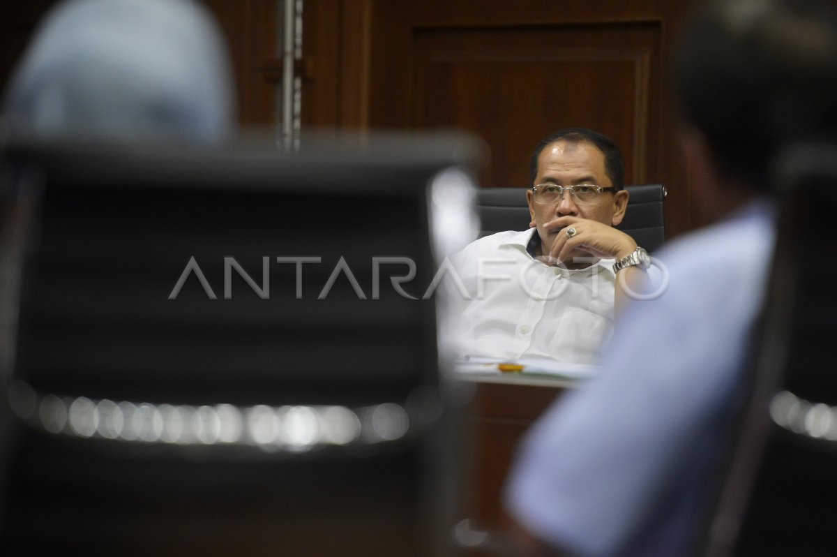 SIDANG KORUPSI PDAM MAKASSAR ANTARA Foto