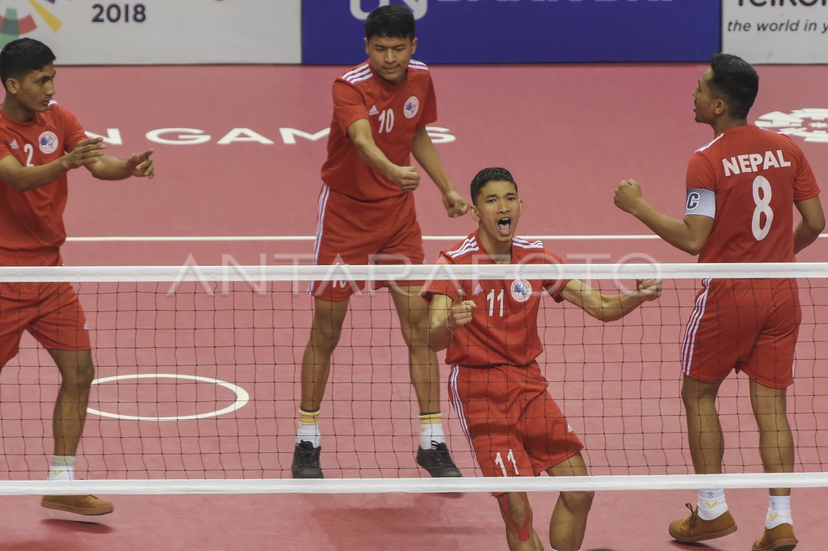 SEPAK TAKRAW PENYISIHAN QUADRANT PUTRA SINGAPURA VS NEPAL ANTARA Foto