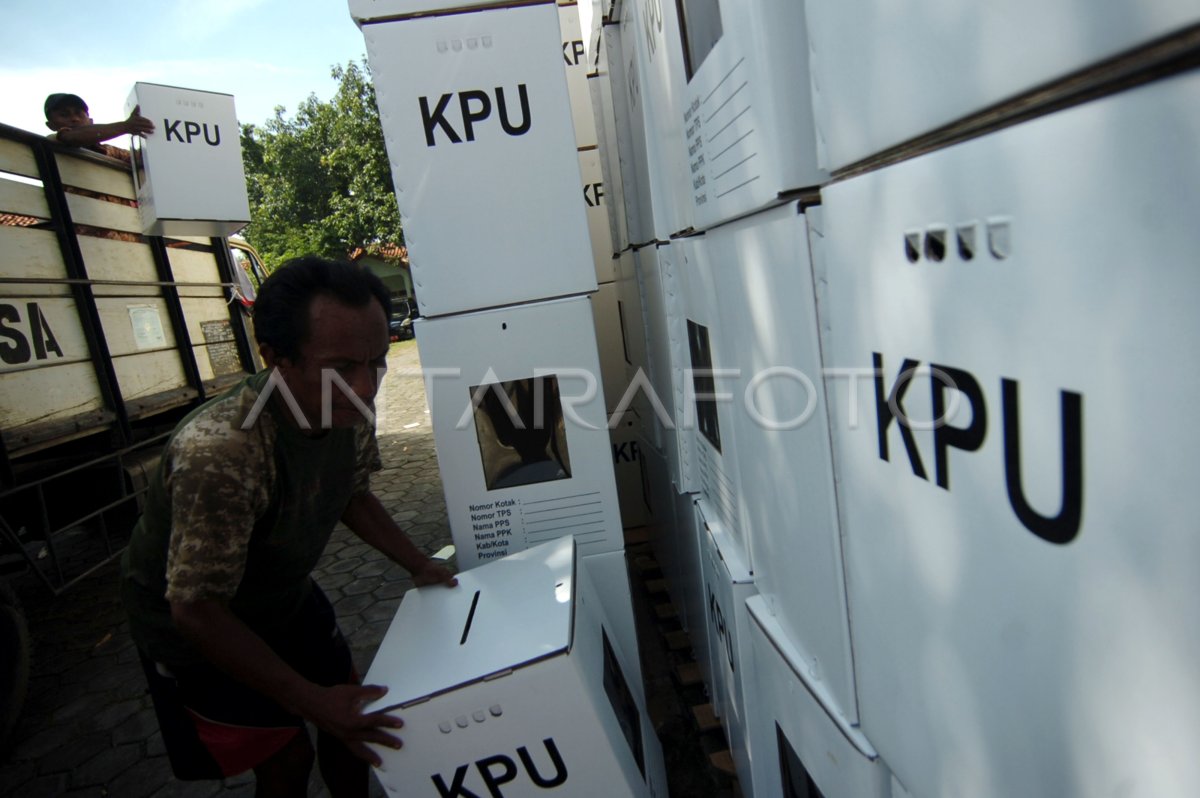 Distribusi Logistik Pemilu Antara Foto